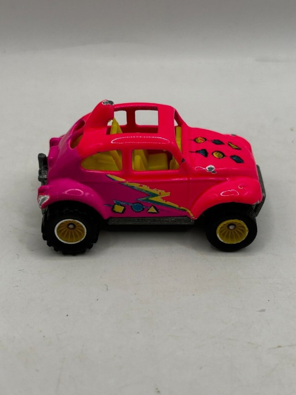1989 Hot Wheels California Custom VW Baja Bug Hot Pink Real Riders Rubber Tires
